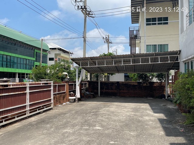 238921pic1-1
